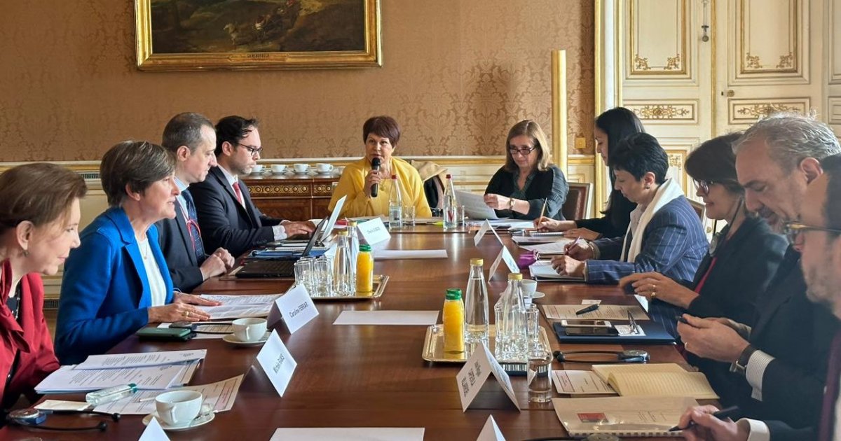 La secrétaire d’État Ximena Fuentes dirige les consultations politiques entre le Chili et la France