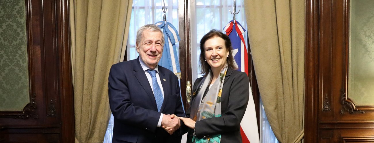 Ministro Alberto van Klaveren se reúne con la ministra de Relaciones Exteriores entrante de Argentina