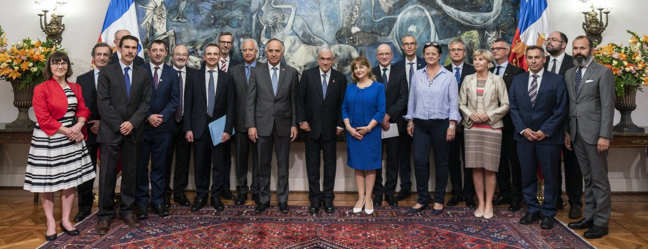 Canciller Ribera asiste junto al Presidente Piñera a reunión con embajadores de países de la Unión Europea