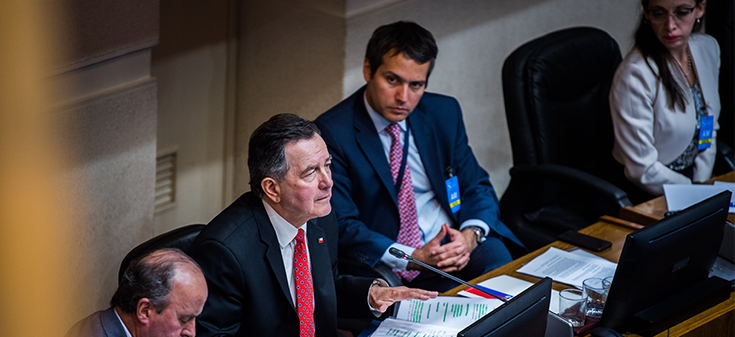 Ministro Ampuero llama a la oposición a cuidar el prestigio de la política exterior de Chile y los invita a dialogar