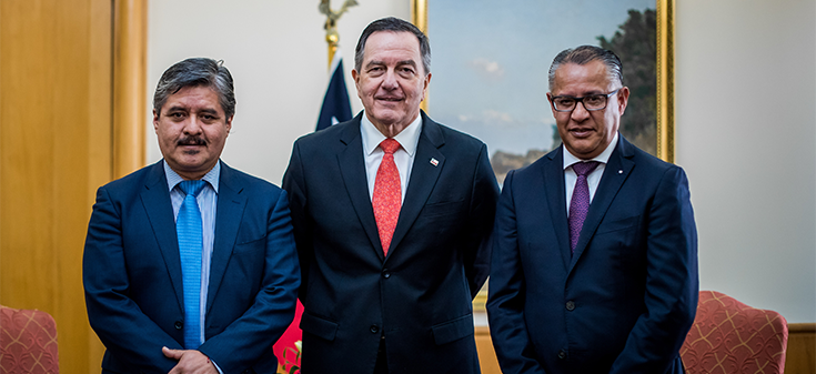 Canciller Ampuero recibe a representantes de Parlamento Andino