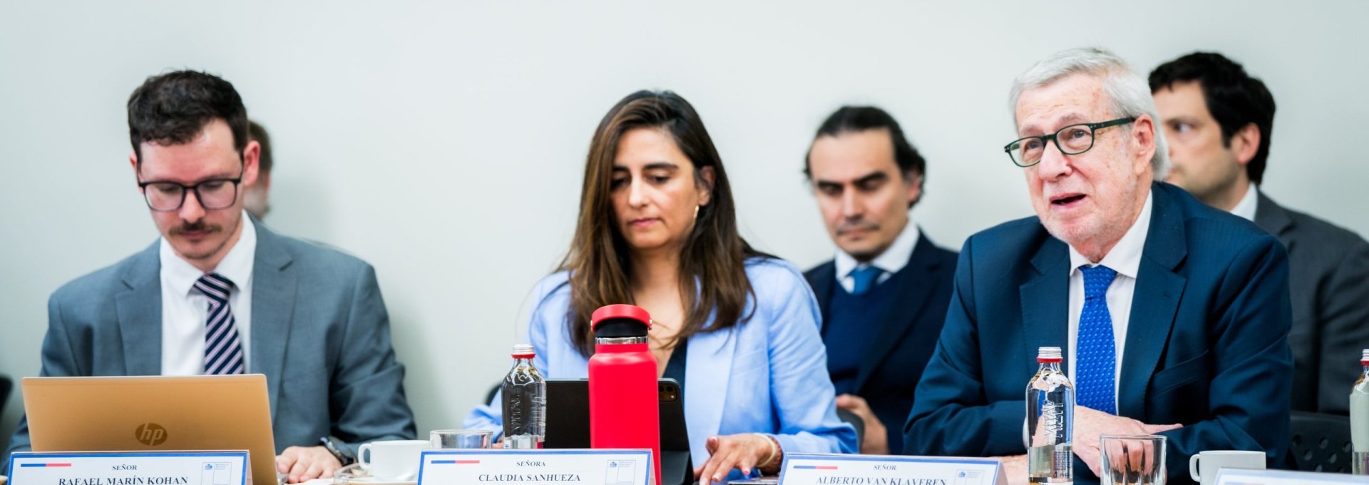 Canciller lidera la primera reunión del grupo de trabajo para evaluar la situación forestal en el comercio internacional